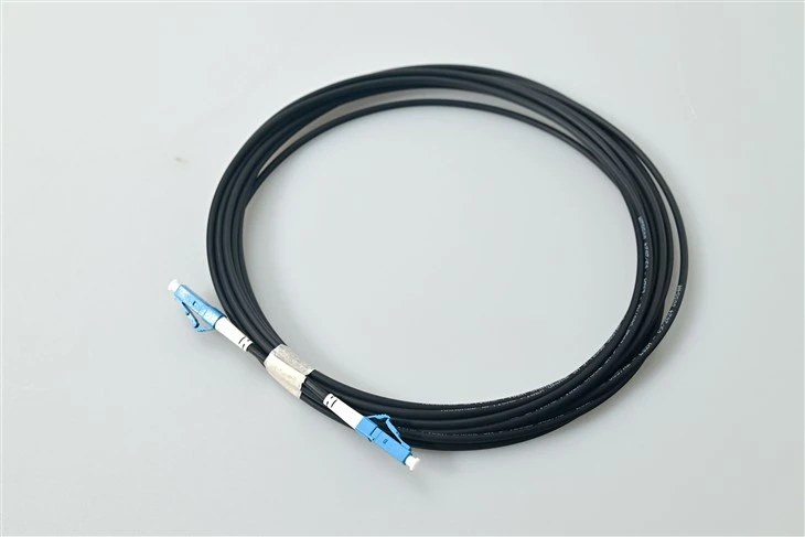 LC UPC Simplex crni singlemode fiber patch kabl za visoke-SFF veze visoke gustine