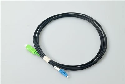 Fiber Optic Patch Cord SC APC TO LC UPC Simplex crni